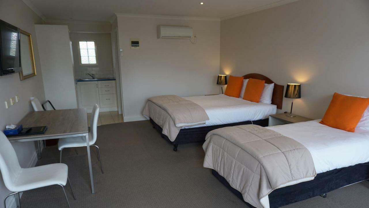 Ashmont Motel And Apartments Port Fairy Exterior foto